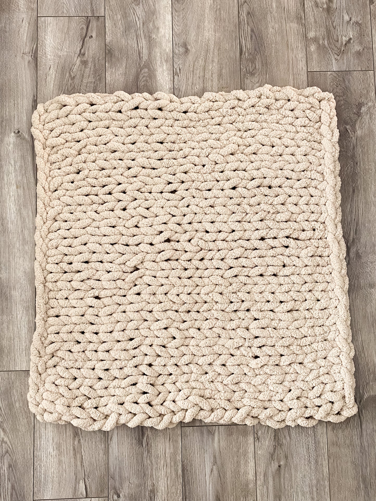 Chunky Hand-Knit Blanket | Oatmeal
