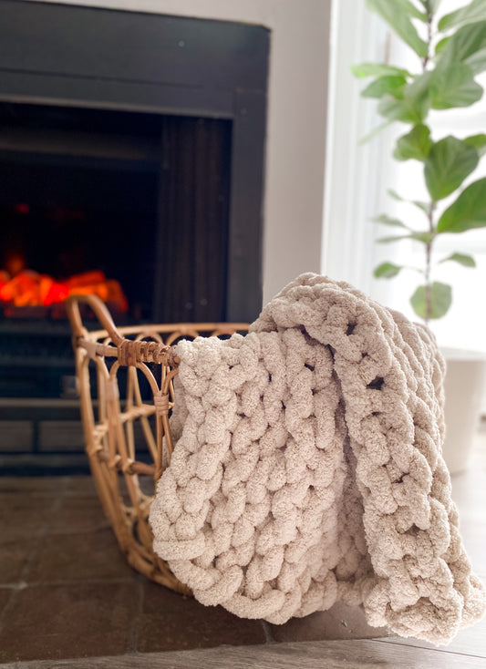 Chunky Hand-Knit Blanket | Oatmeal