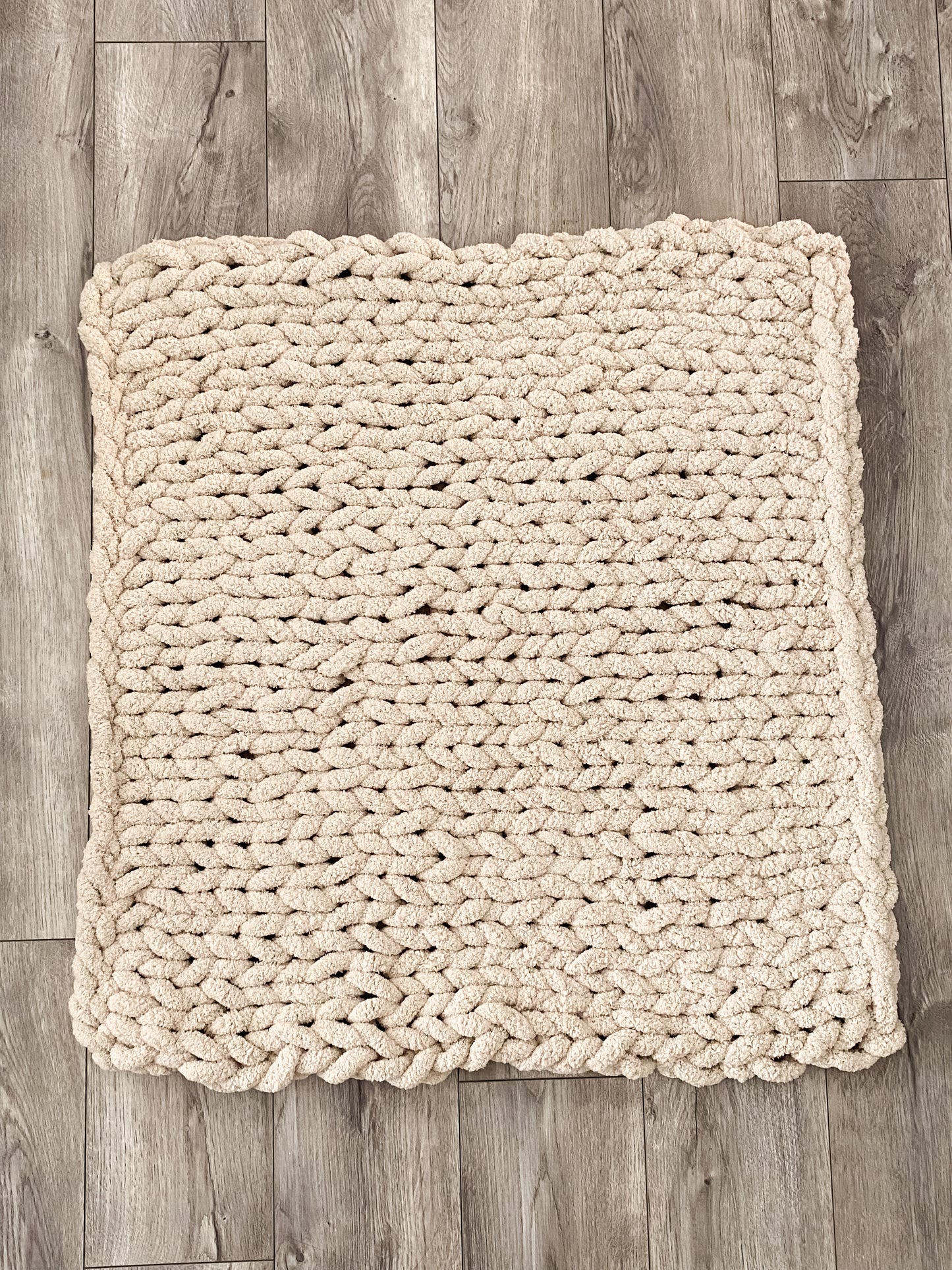 Chunky Hand-Knit Blanket | Oatmeal