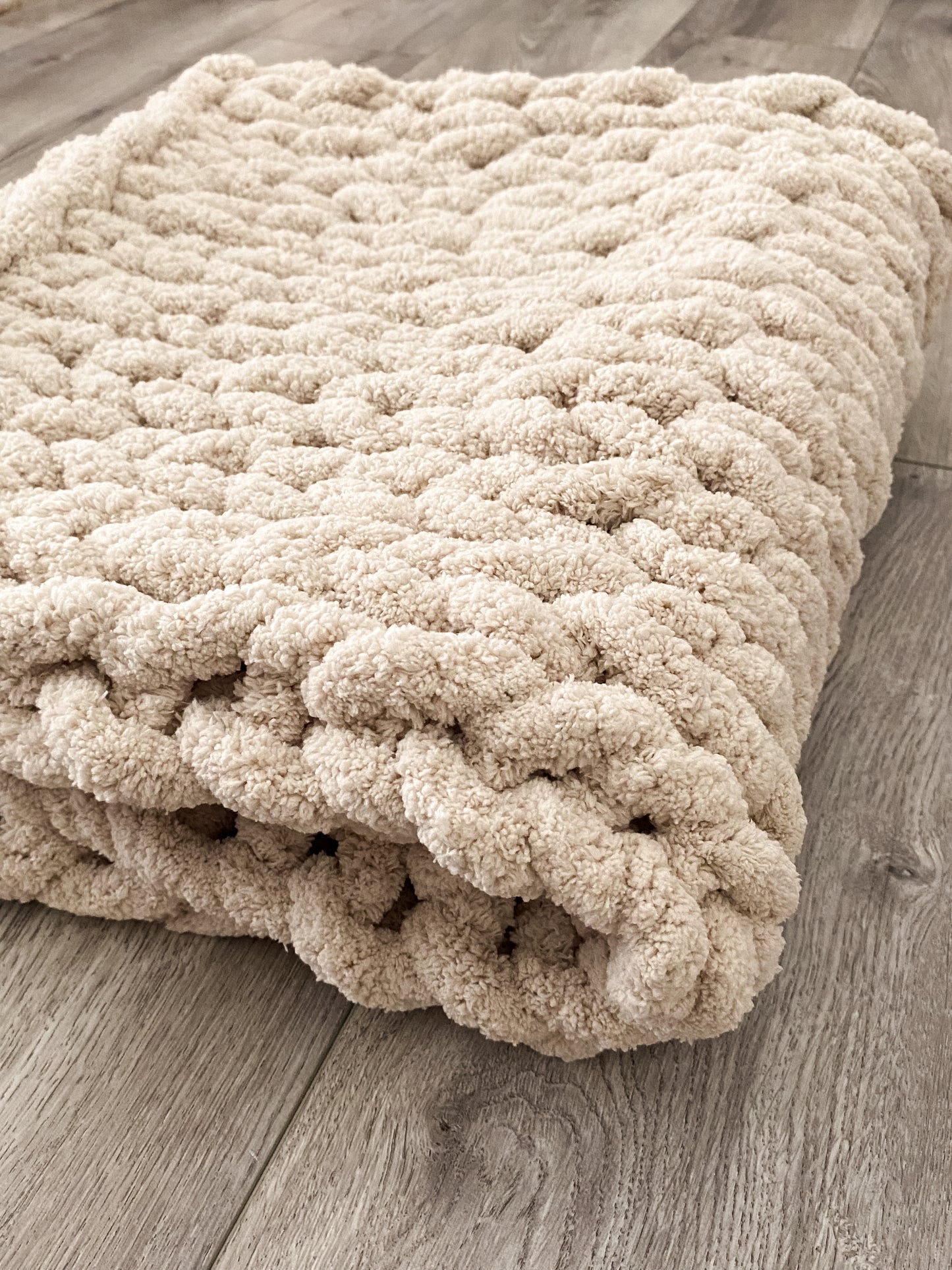 Chunky Hand-Knit Blanket | Oatmeal